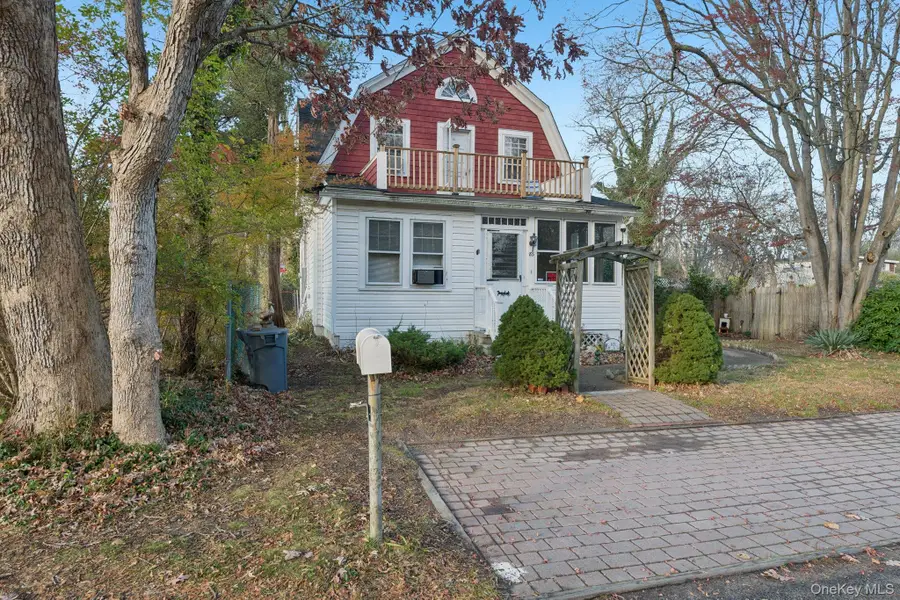83 Elm Road E, Mastic Beach, NY 11951 - #2