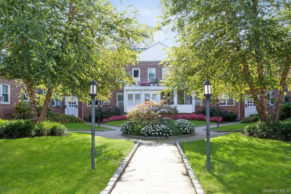 1385 Broadway #A-34, Hewlett, NY 11577 - #1