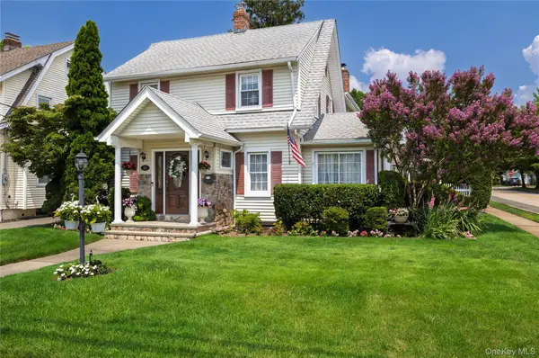 39 Princeton Street, Rockville Centre, NY 11570