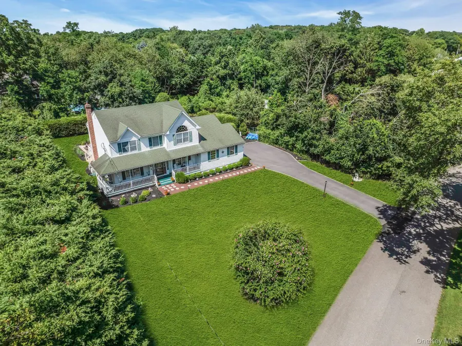 705 Fanning Road, New Suffolk, NY 11956 - #3