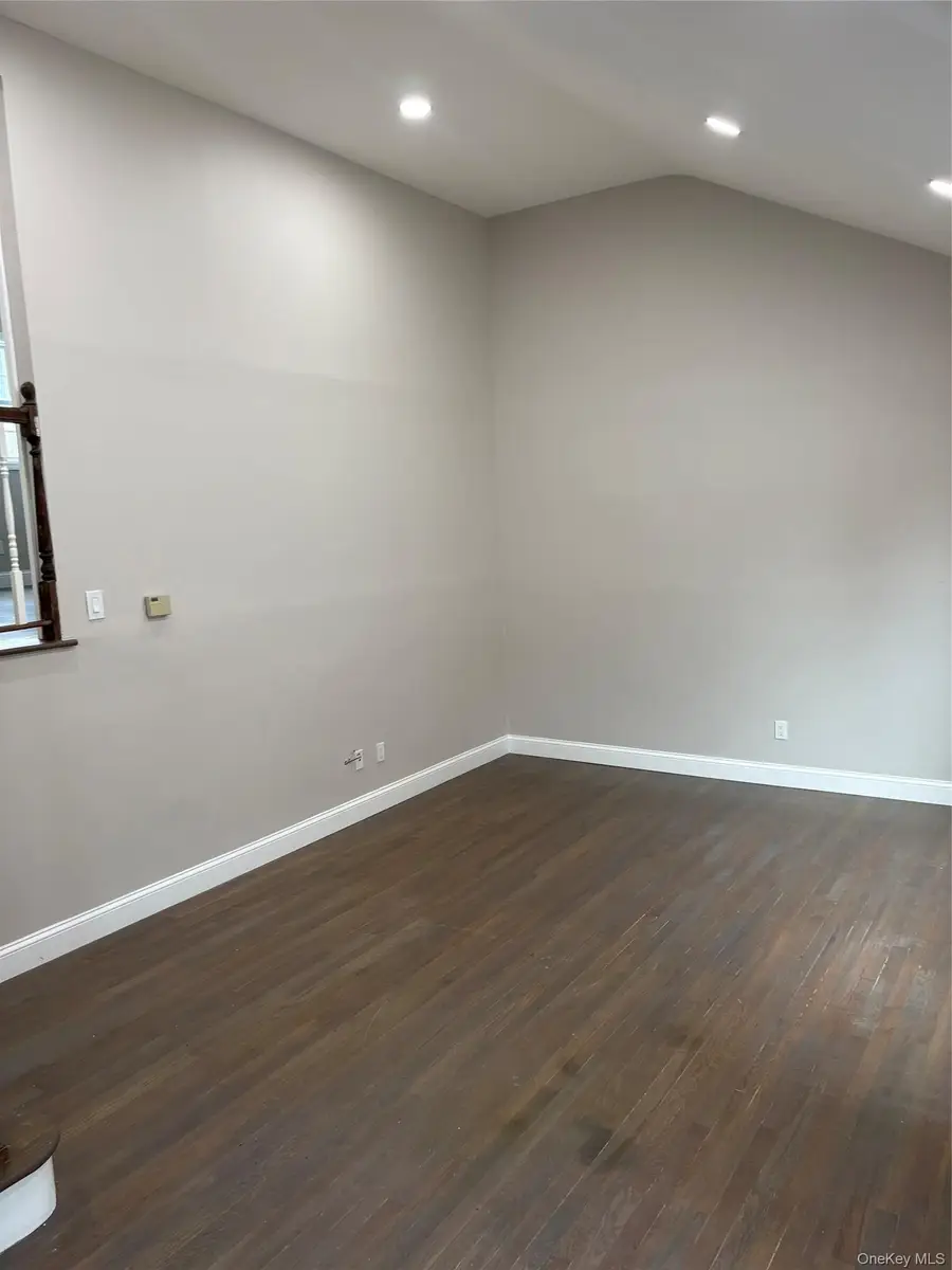 128 W 17th Street, Deer Park, NY 11729 - #2