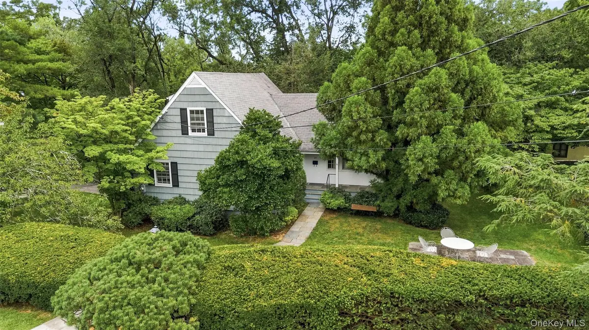 20 Bird Place, White Plains, NY 10605 - #1