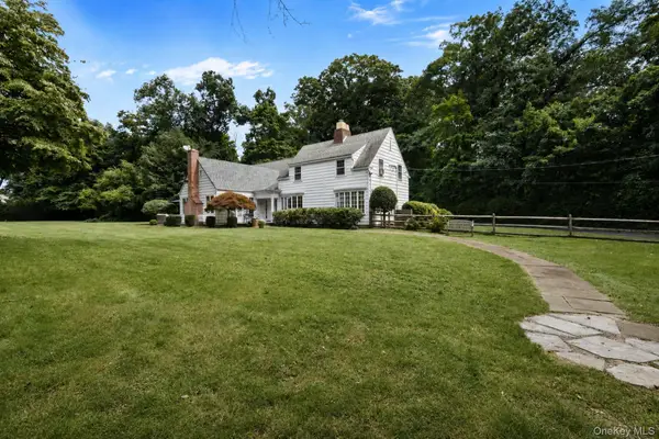 1 Stonegate Lane, Old Brookville, NY 11545