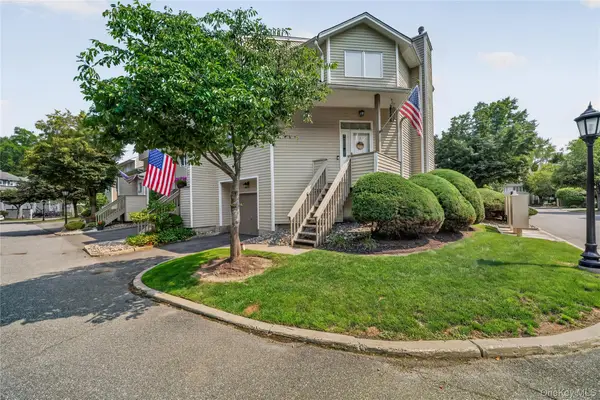 57 Village Green, Nanuet, NY 10954