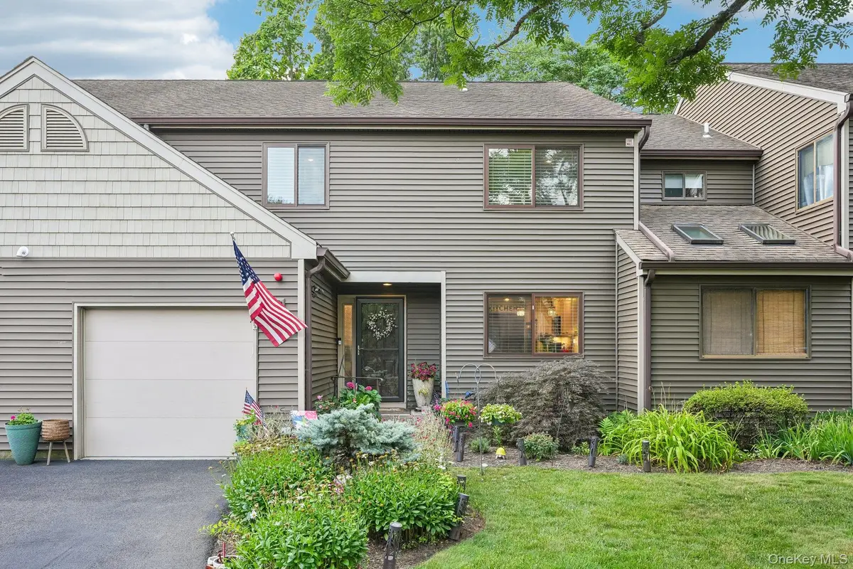 18 Old Lake Road, Congers, NY 10920 - #1