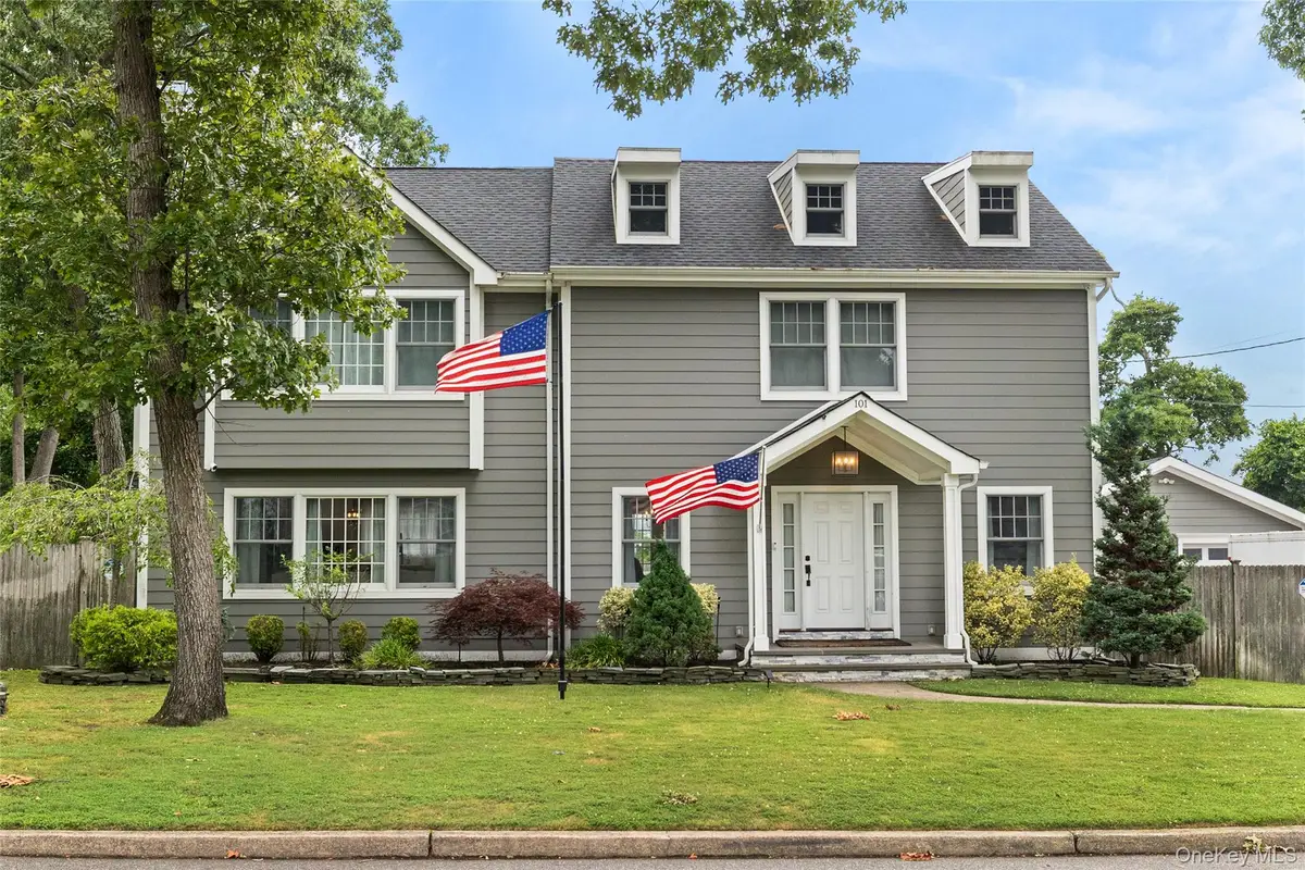 101 Frederick Avenue, Babylon, NY 11702 - #1