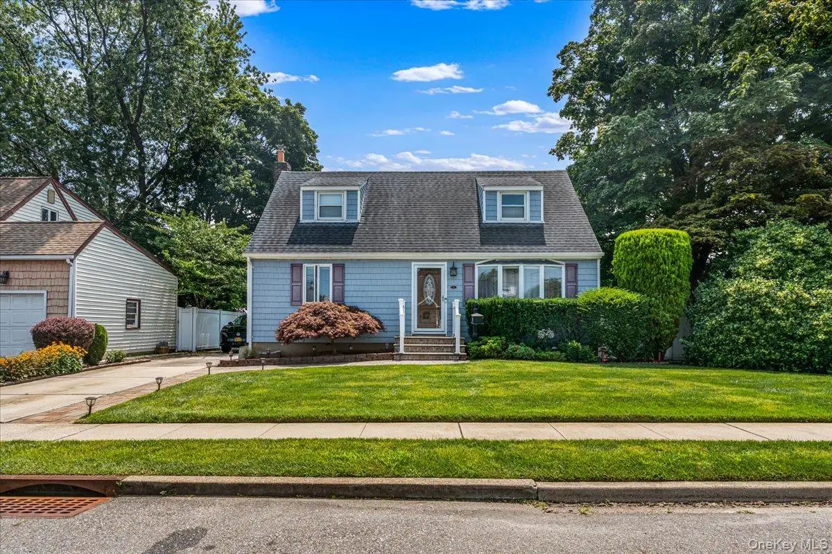 2 Gateway, Farmingdale, NY 11735 - #1