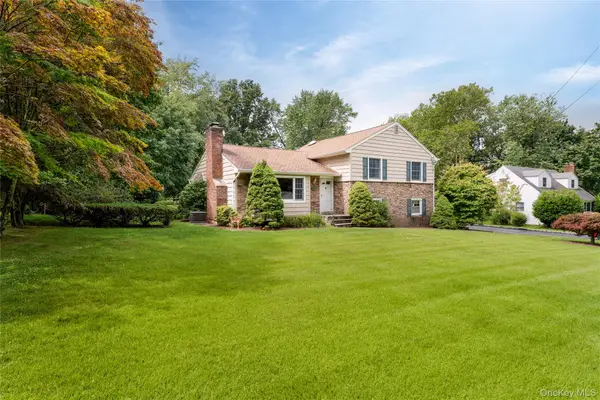 12 William Penn Drive, Stony Brook, NY 11790