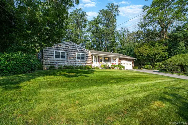 46 Marbeth Circle, Miller Place, NY 11764