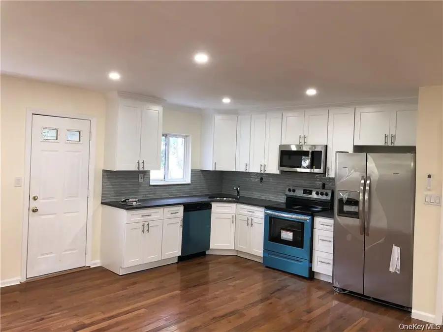 409 S 3rd Avenue, Mount Vernon, NY 10550 - #2
