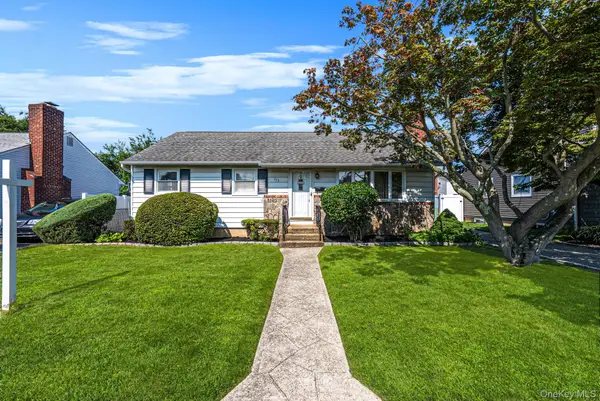 177 10th Street, Bethpage, NY 11714