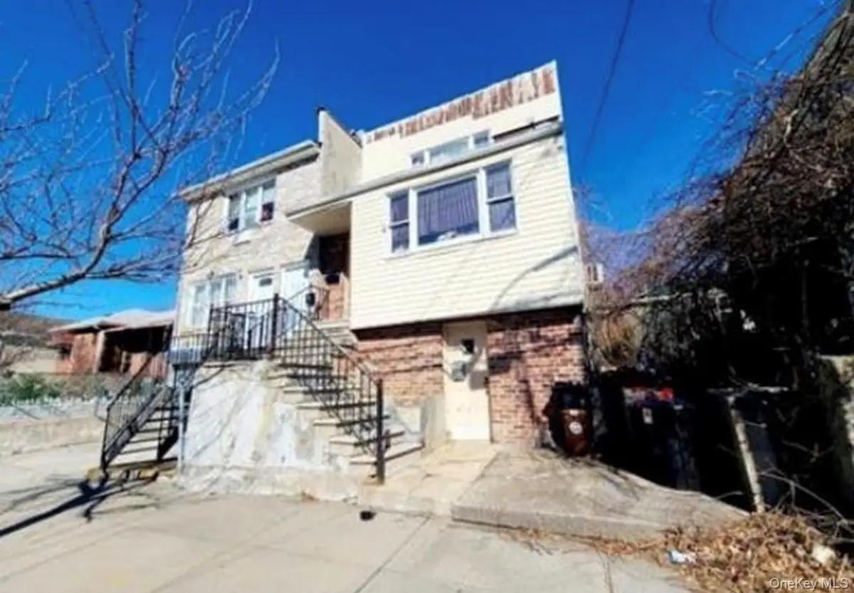 959 E 216th Street, Bronx, NY 10469 - #1