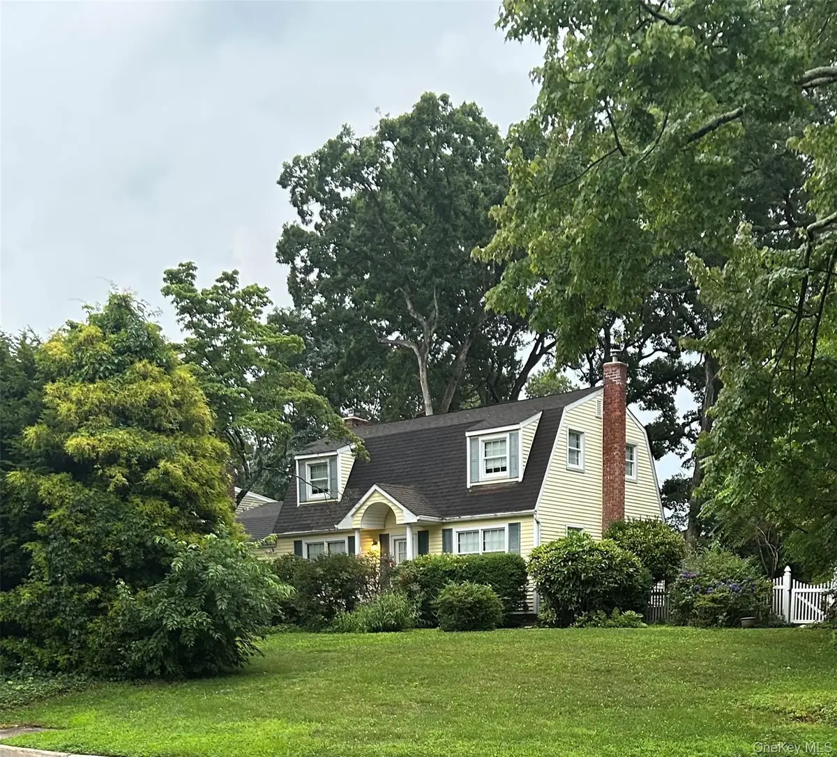 20 Brook Lane, Smithtown, NY 11787 - #1