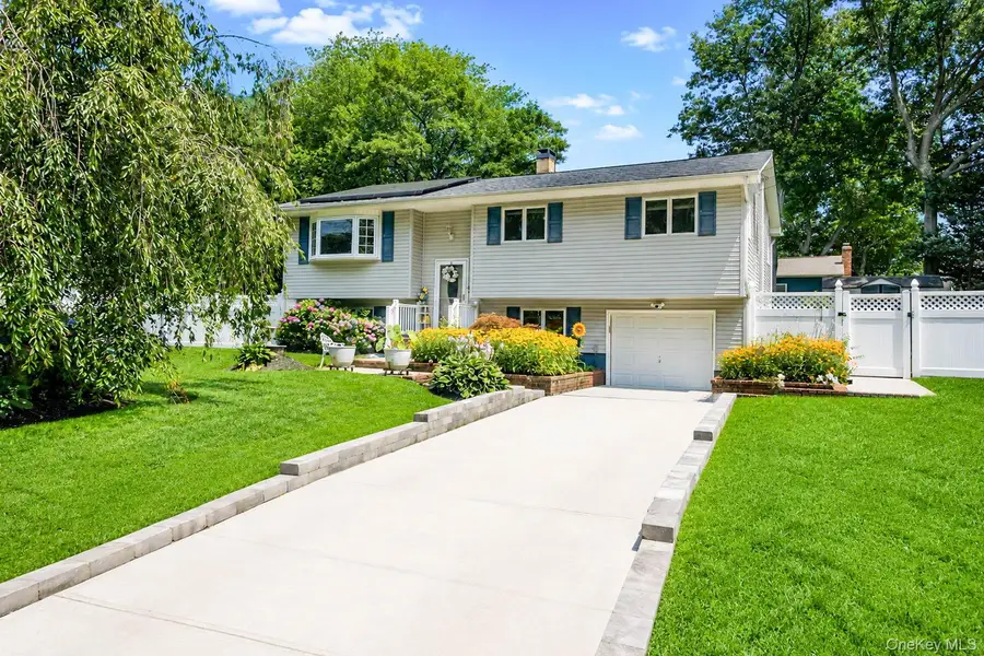 109 Midland Boulevard, Ronkonkoma, NY 11779 - #3