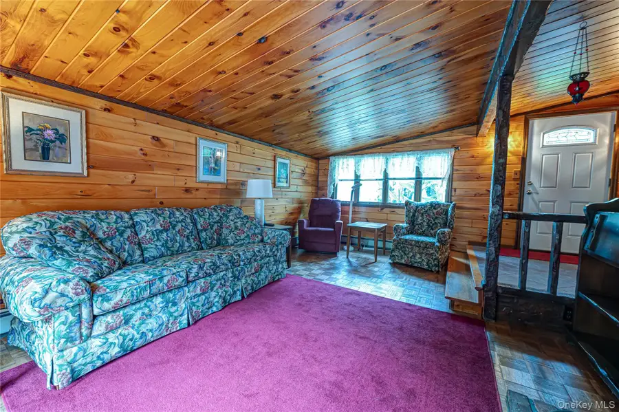 16 Morning Drive, Centereach, NY 11720 - #3