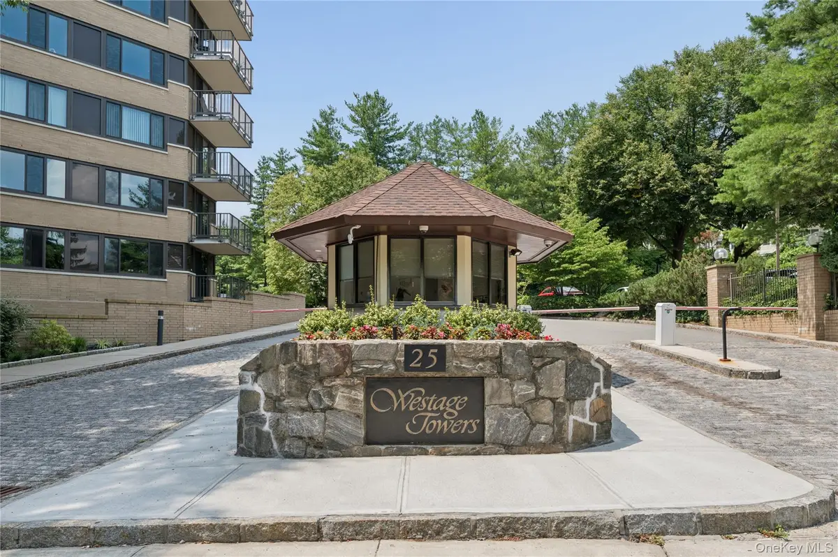 25 Rockledge Avenue #PH11, White Plains, NY 10601 - #1
