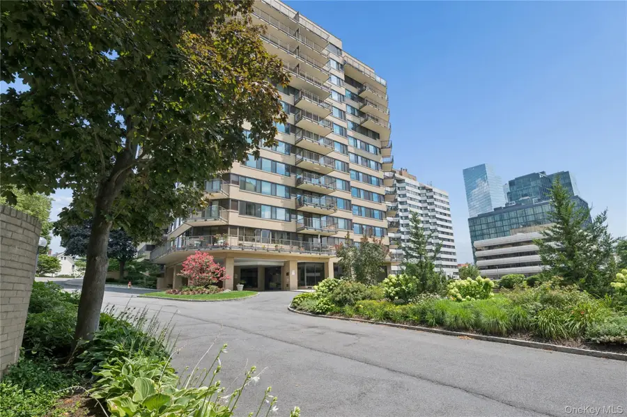 25 Rockledge Avenue #PH11, White Plains, NY 10601 - #2
