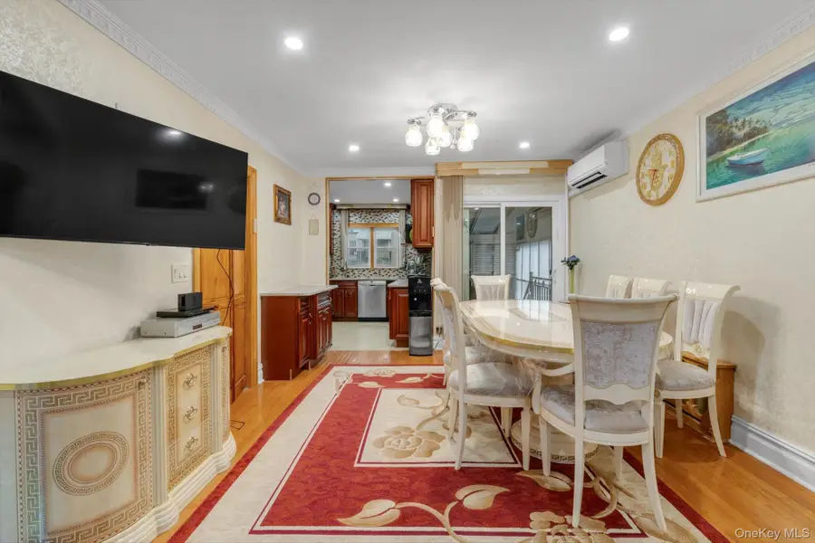 147-71 Hoover Avenue, Briarwood, NY 11435 - #3