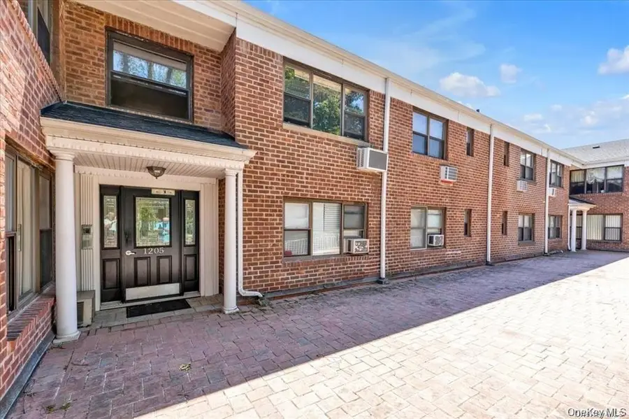 1205 Broadway #F-24, Hewlett, NY 11557 - #2