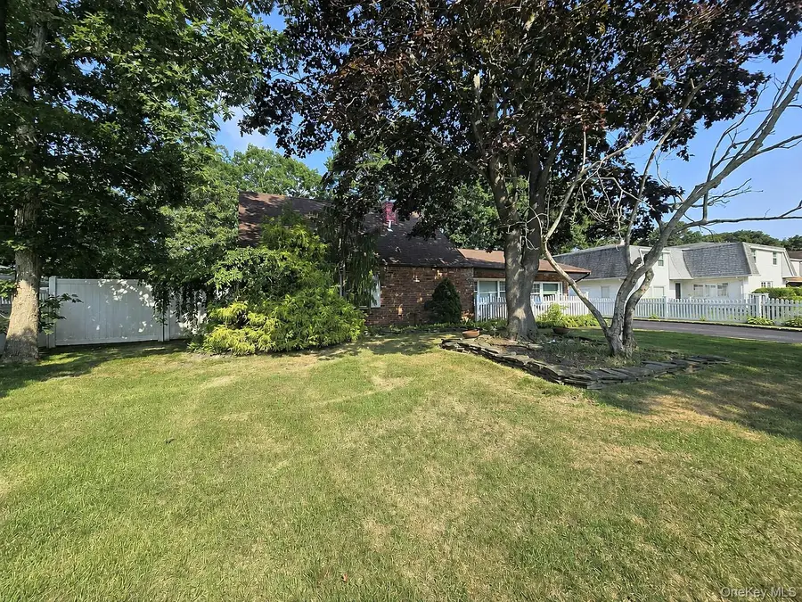 60 Meyer Lane, Medford, NY 11763 - #3