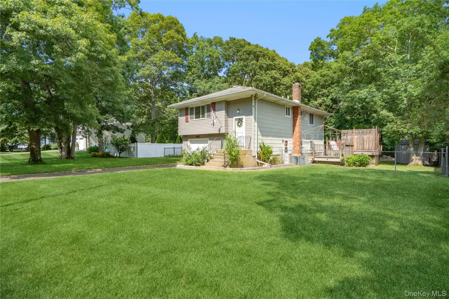 417 Winters Drive N, Mastic, NY 11950 - #3