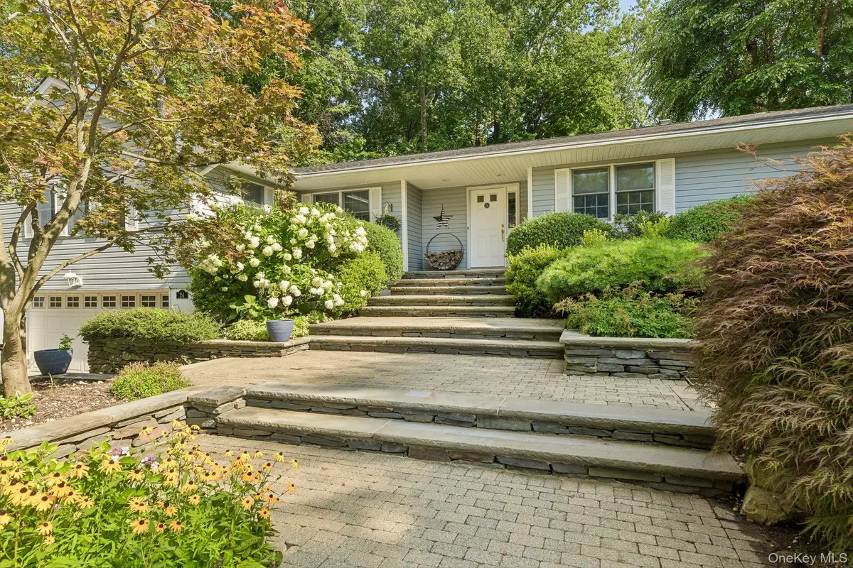 24 Vanad Drive, East Hills, NY 11576 - #1