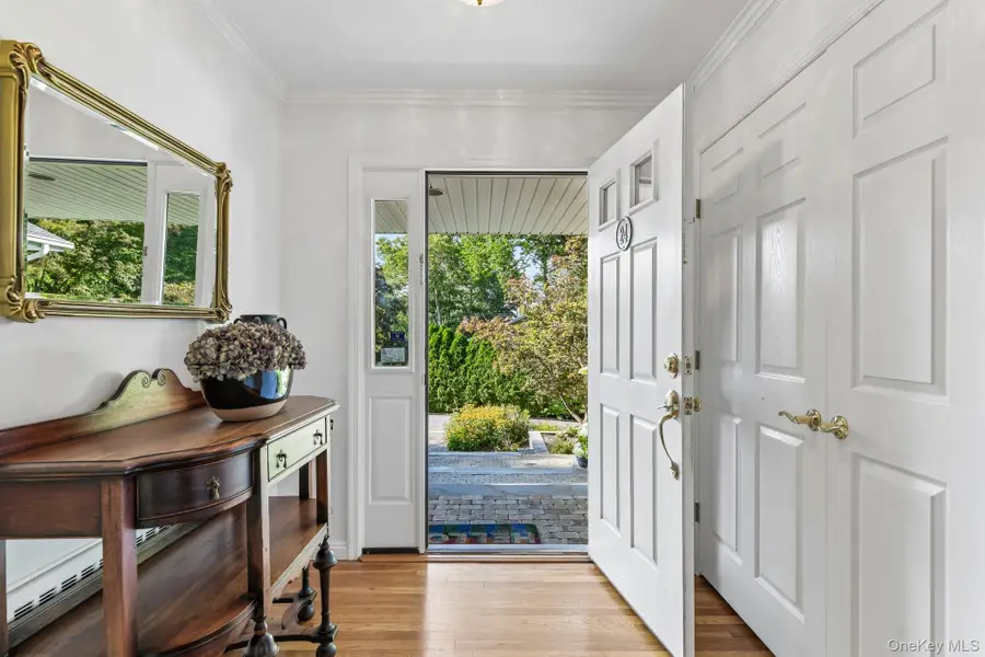 24 Vanad Drive, East Hills, NY 11576 - #3