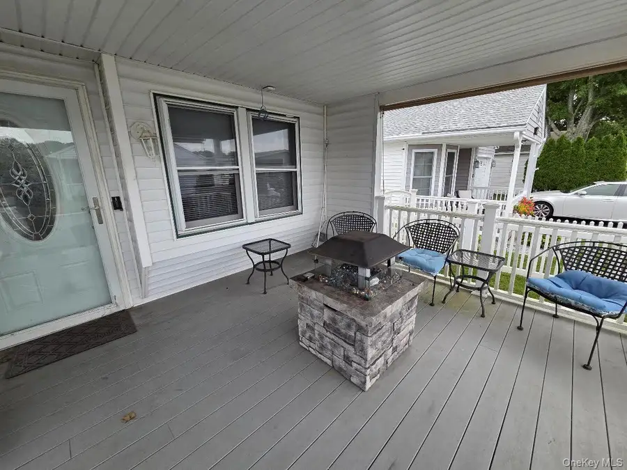 69 Dogwood Lane, Manorville, NY 11949 - #3