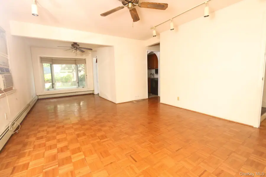 43 Ivanhoe Place, Valley Stream, NY 11580 - #2