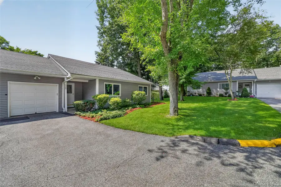 196 Long Hill Drive #B, Yorktown Heights, NY 10598 - #2