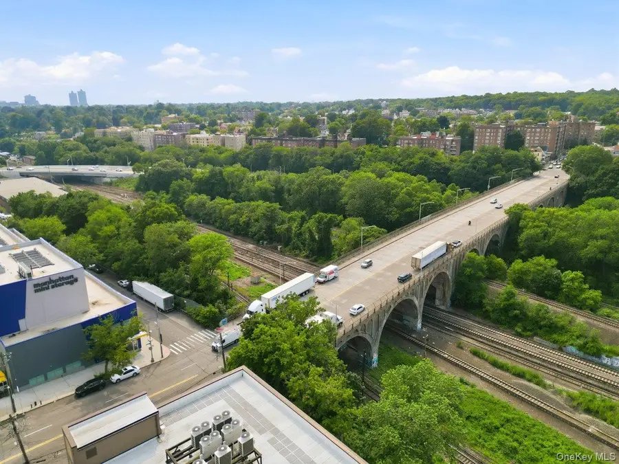 4412 Bronx Boulevard, Bronx, NY 10470 - #3