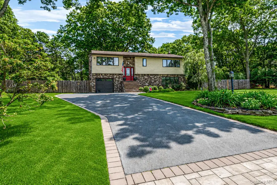 411 Robinson Avenue, East Patchogue, NY 11772 - #2