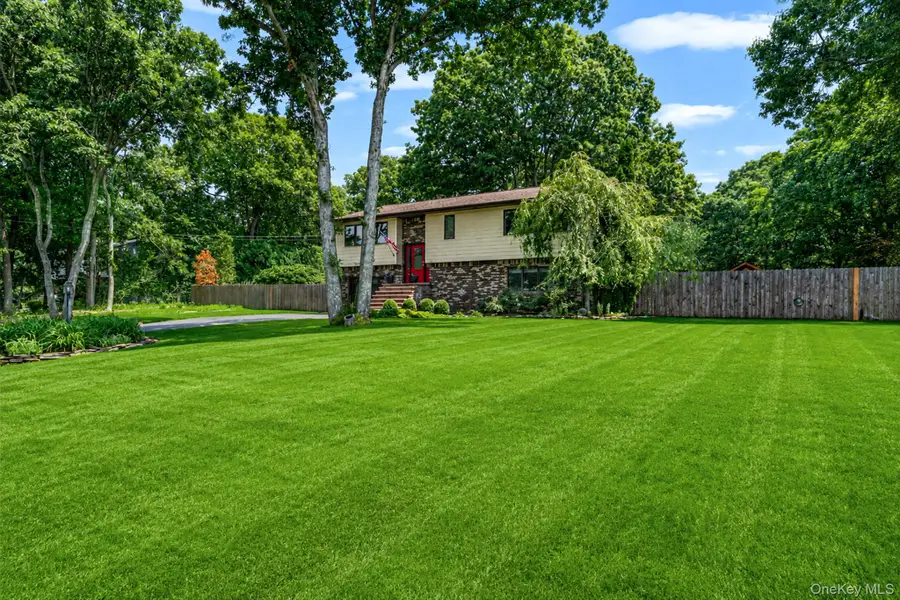411 Robinson Avenue, East Patchogue, NY 11772 - #3