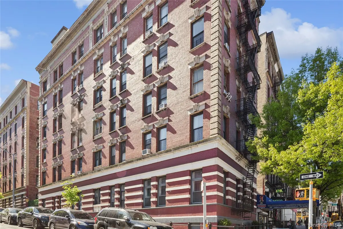 4260 Broadway #202, New York, NY 10033 - #1