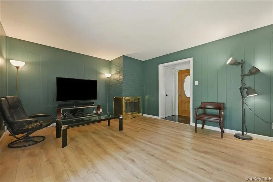66 N Emerson Avenue, Copiague, NY 11726 - #3