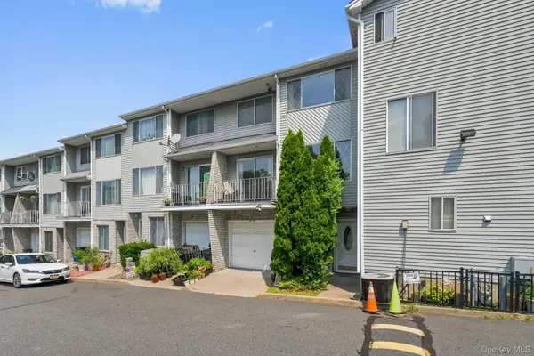 110 Vogel Loop, Staten Island, NY 10314