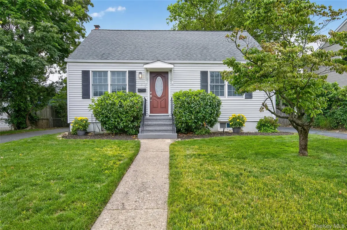 137 Wantagh Avenue, Levittown, NY 11756 - #1