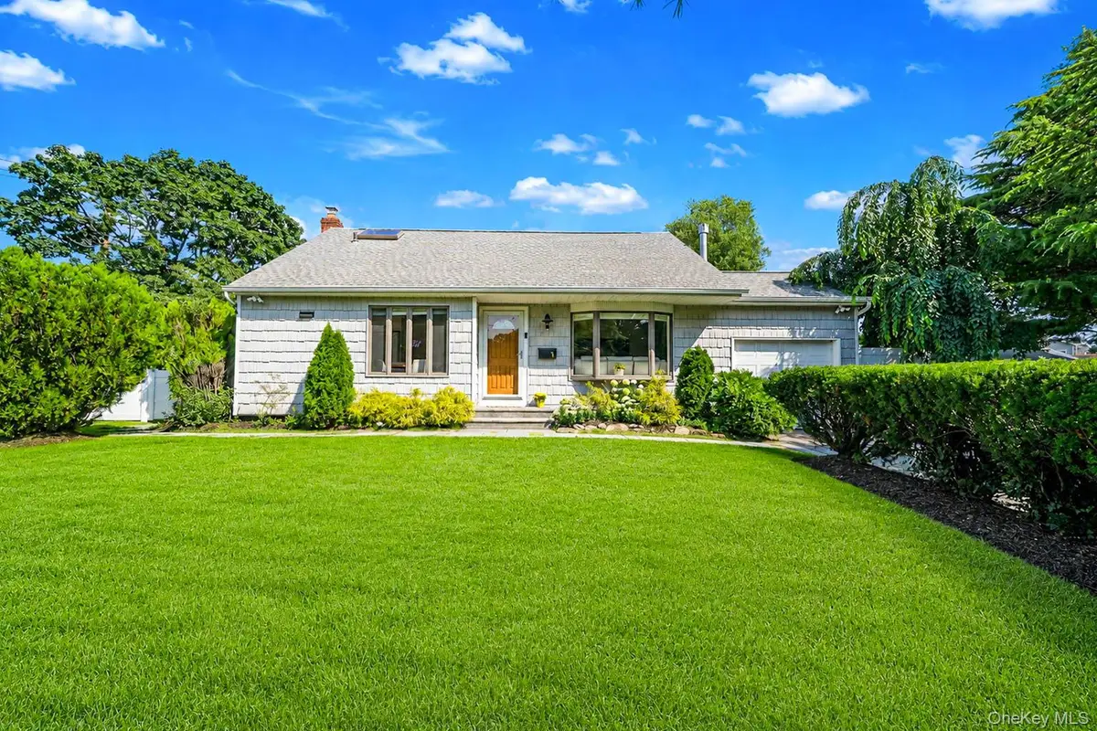 1 Rutgers Street, Smithtown, NY 11787 - #1
