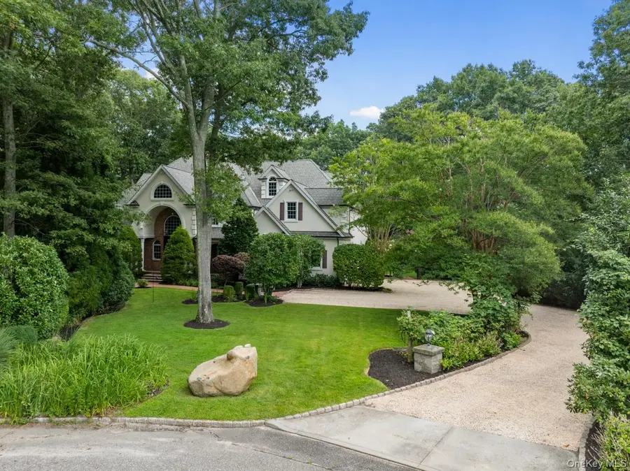 12 Mondavi Lane, East Setauket, NY 11733 - #2