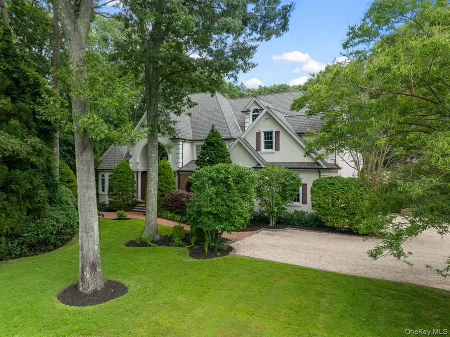 12 Mondavi Lane, East Setauket, NY 11733 - #3