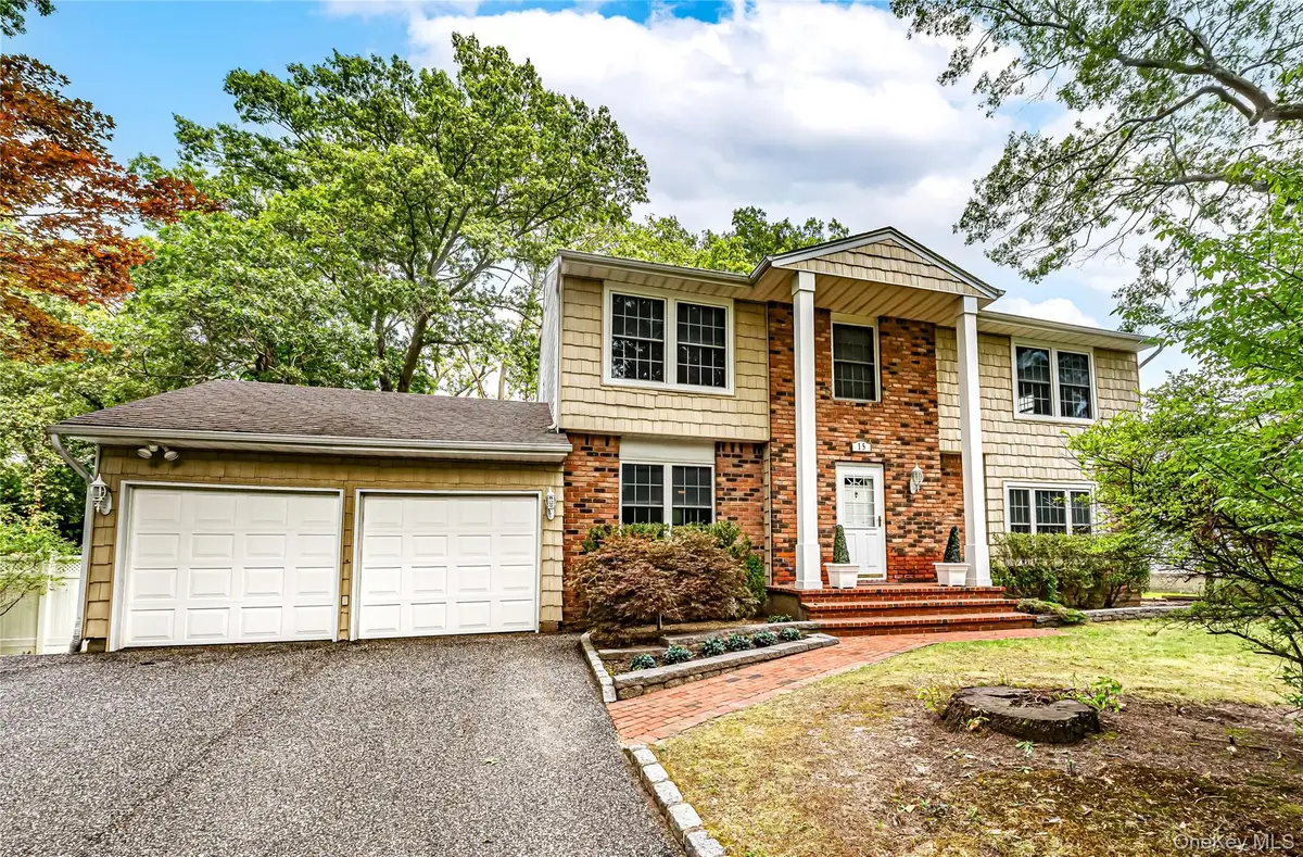 15 Washington Avenue, Miller Place, NY 11764 - #1