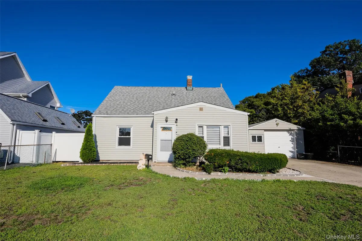 75 Ranch Lane, Levittown, NY 11756 - #1