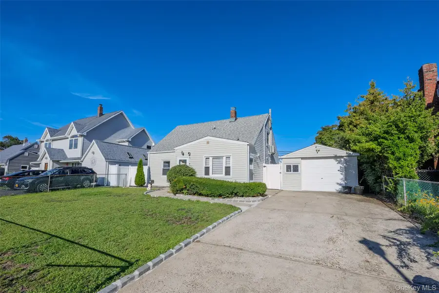 75 Ranch Lane, Levittown, NY 11756 - #2