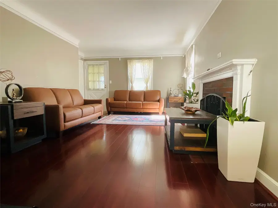 148 Canterbury Road, Williston Park, NY 11596 - #2
