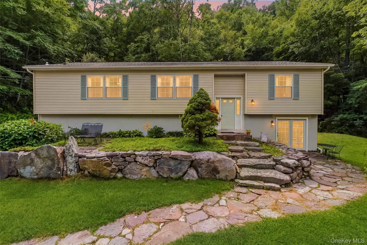 45 Wiccopee Road, Putnam Valley, NY 10579 - #1