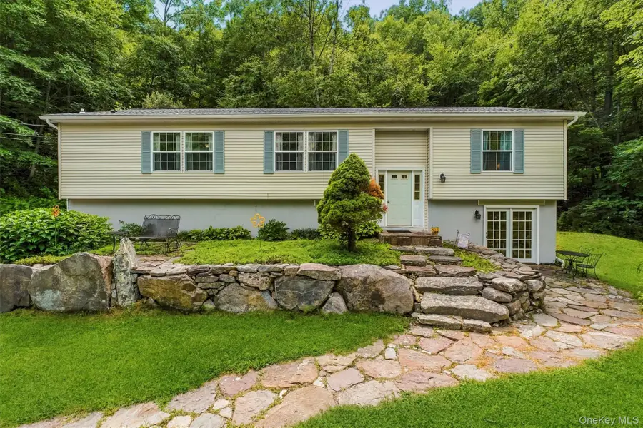 45 Wiccopee Road, Putnam Valley, NY 10579 - #3