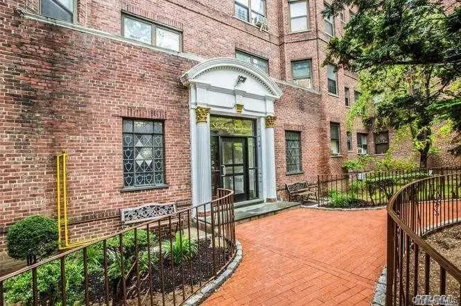 61-41 Saunders Street #B57, Rego Park, NY 11374 - #1