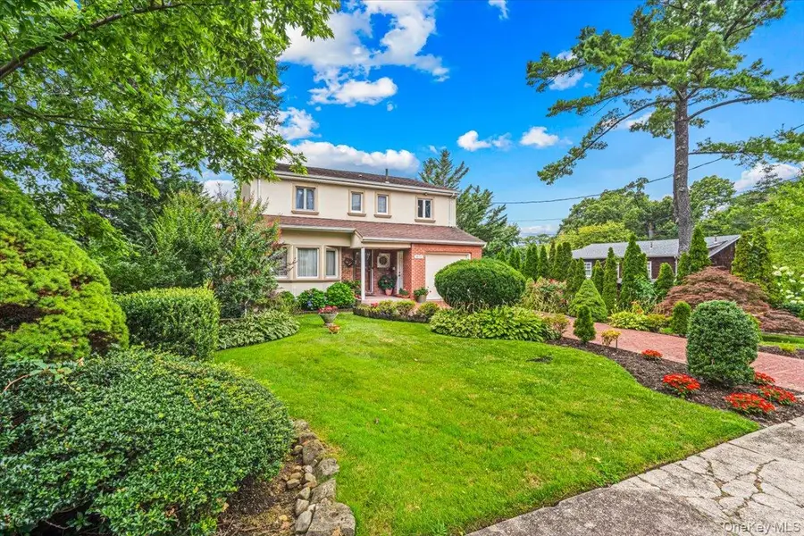 3850 Hillcrest Avenue, Douglaston, NY 11363 - #2