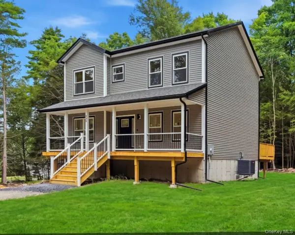804 Peenpack Trail, Sparrowbush, NY 12780