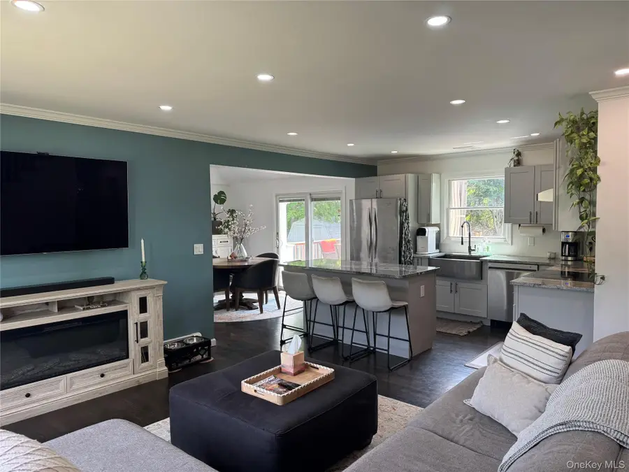 24 Miller Avenue, East Moriches, NY 11940 - #3
